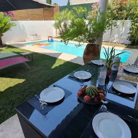 Moderne,centre,piscine,5min Mer,clim,parking